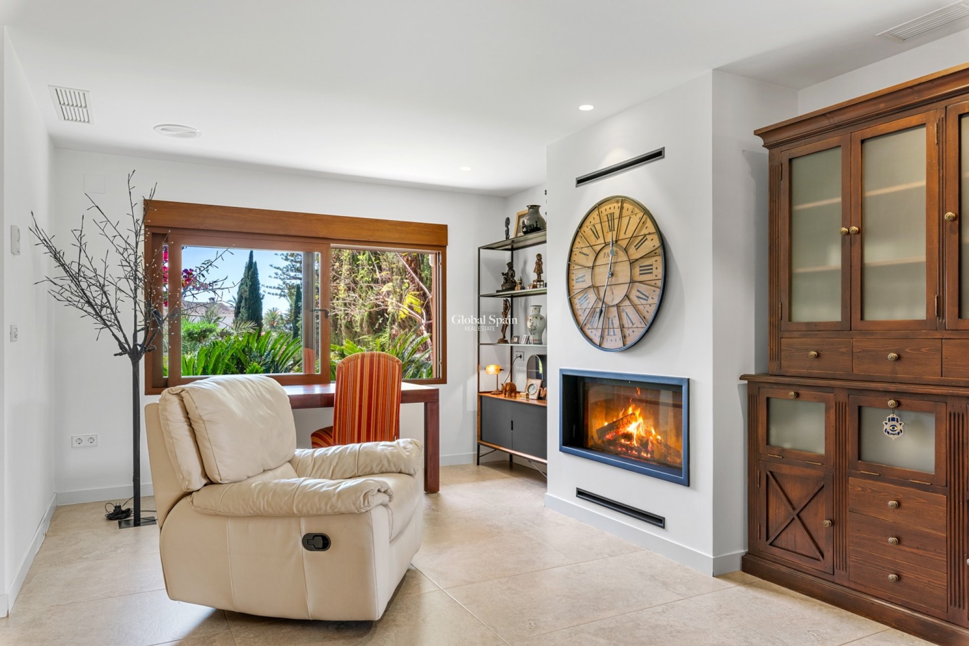 Resale - VILLA -
ELCHE