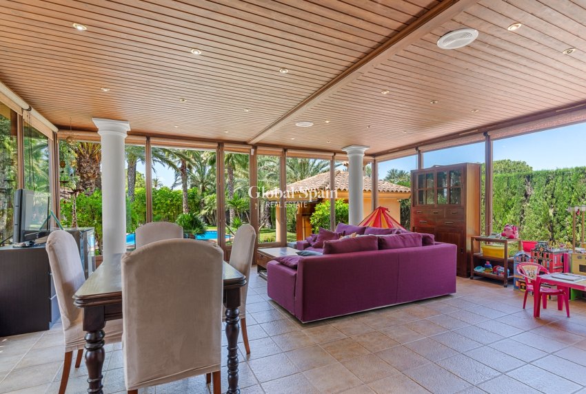 Resale - VILLA -
ELCHE