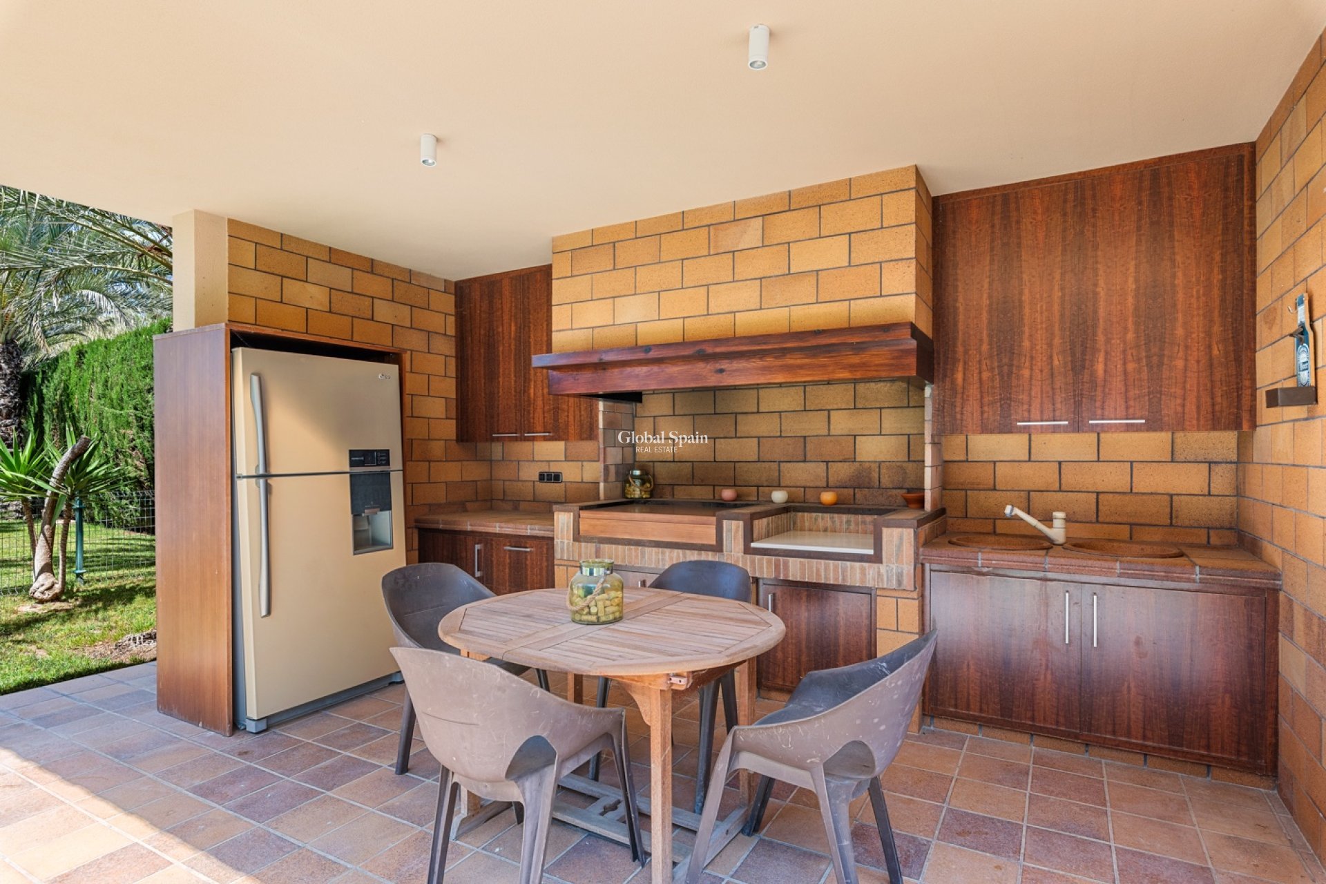 Resale - VILLA -
ELCHE