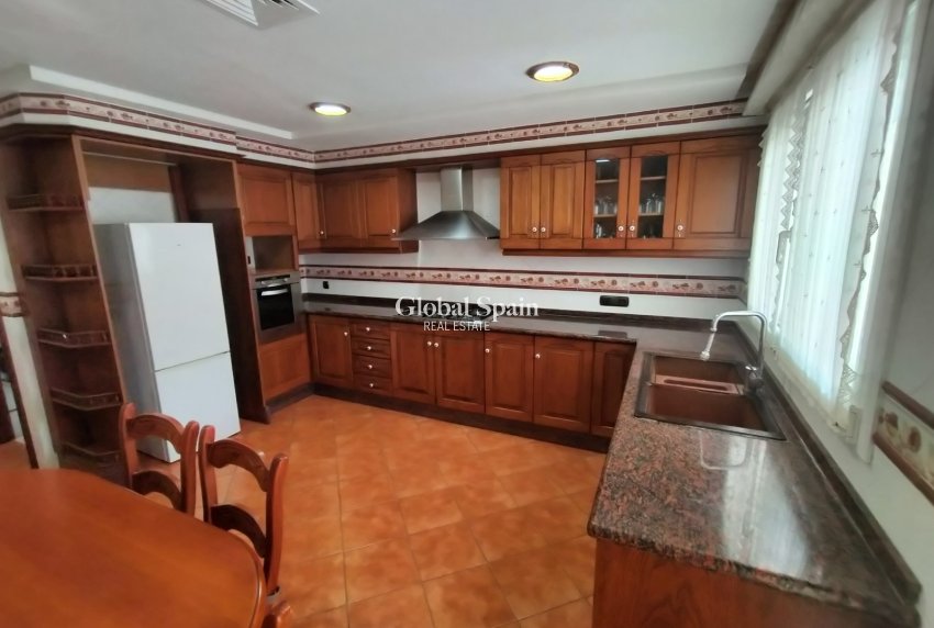 Resale - VILLA -
ELDA - Inland