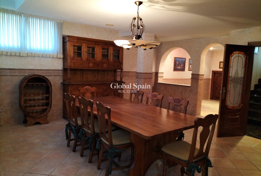 Resale - VILLA -
ELDA - Inland