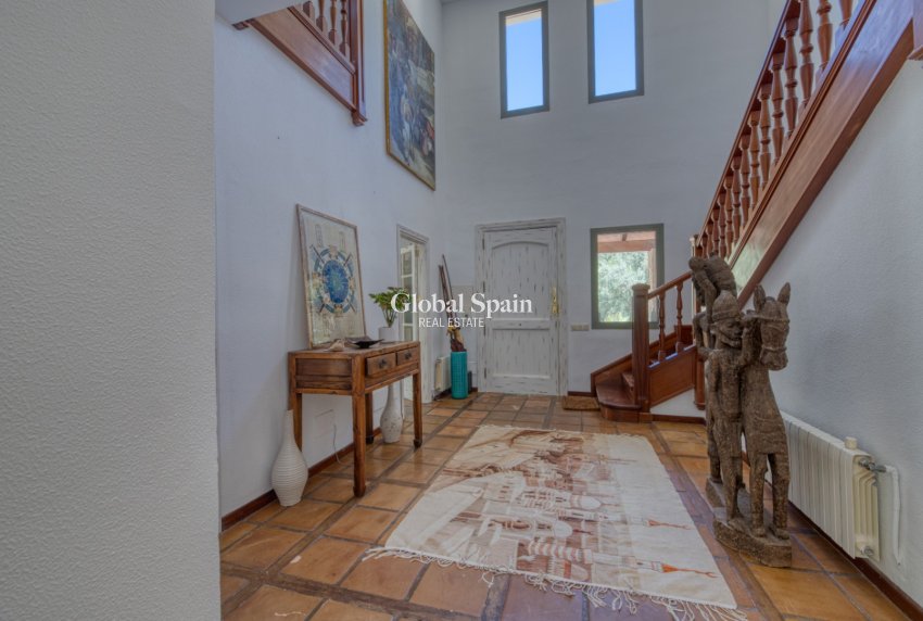Resale - VILLA -
ESPORLES - Mallorca