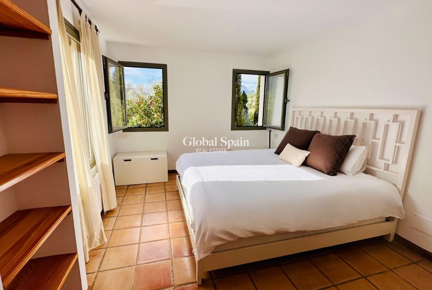 Resale - VILLA -
ESPORLES - optional location detail