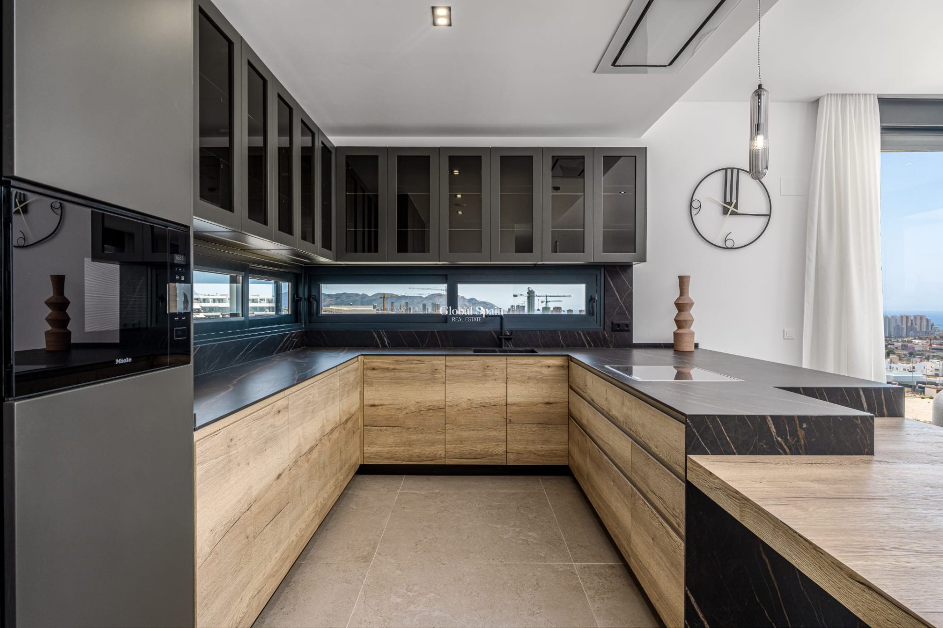 Resale - Villa -
FINESTRAT - Costa Blanca Norte