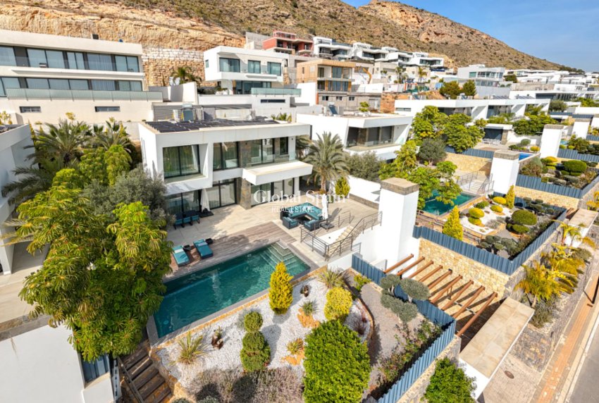 Resale - VILLA -
FINESTRAT - Costa Blanca