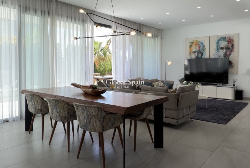 Resale - VILLA -
FINESTRAT - Costa Blanca