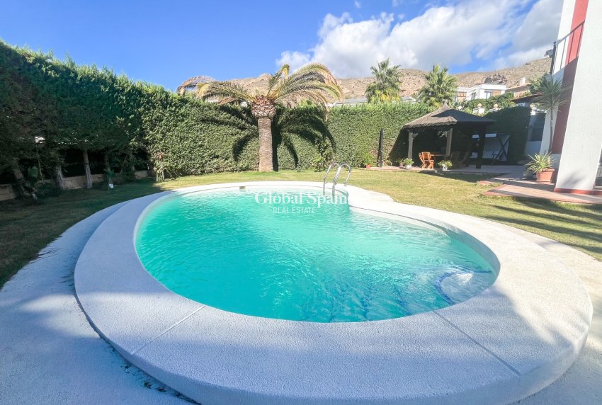 Resale - VILLA -
FINESTRAT