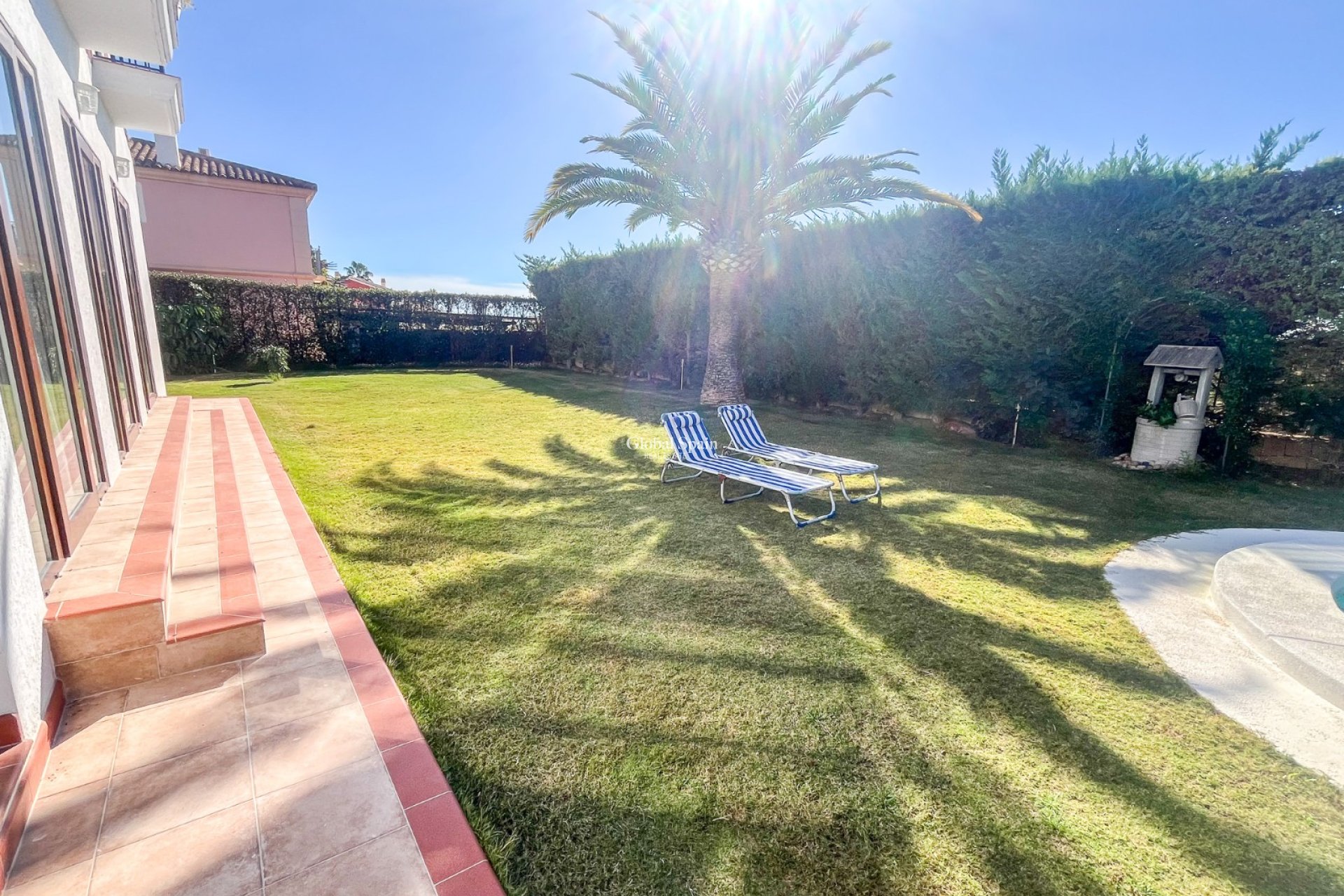 Resale - VILLA -
FINESTRAT