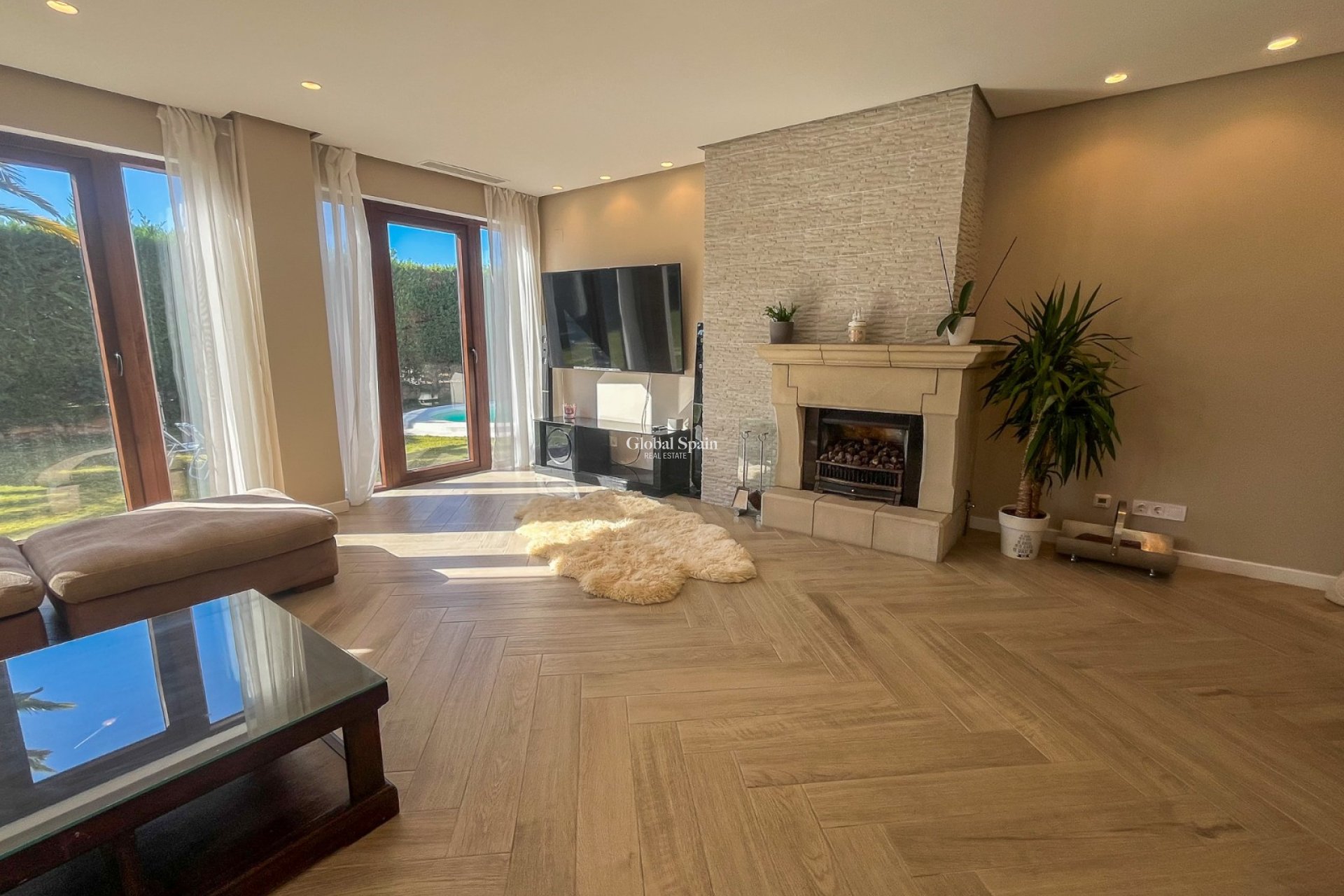 Resale - VILLA -
FINESTRAT