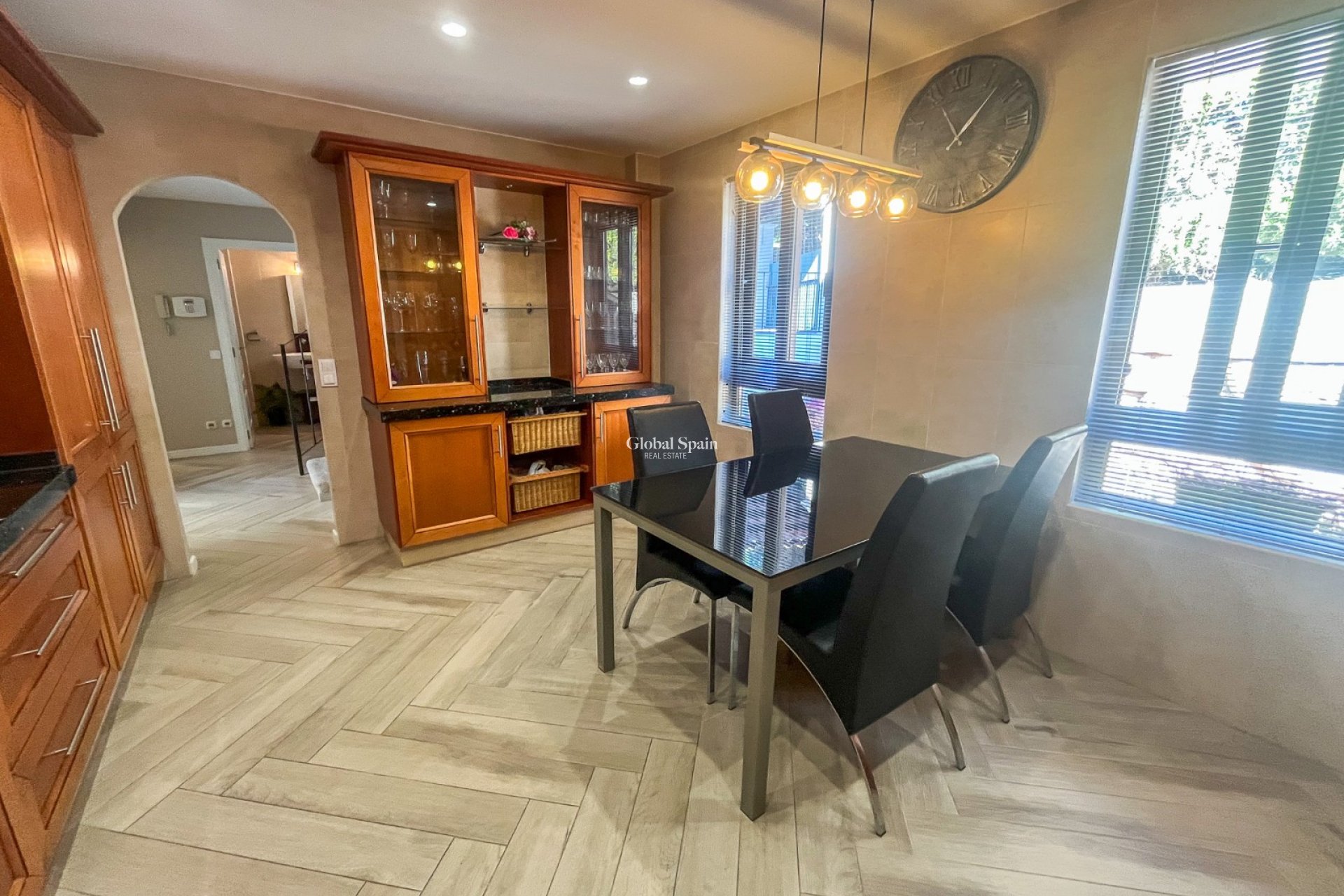 Resale - VILLA -
FINESTRAT