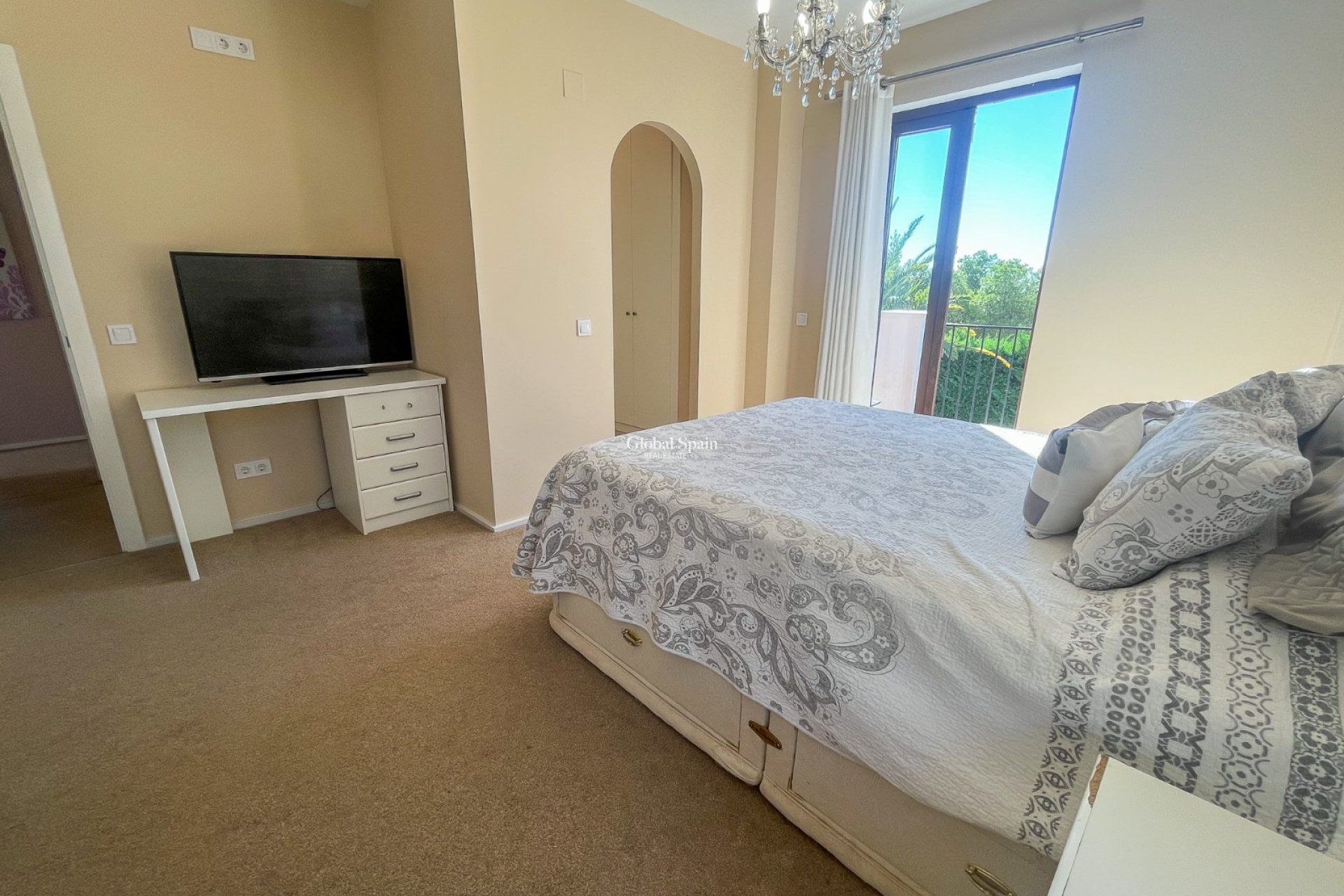 Resale - VILLA -
FINESTRAT