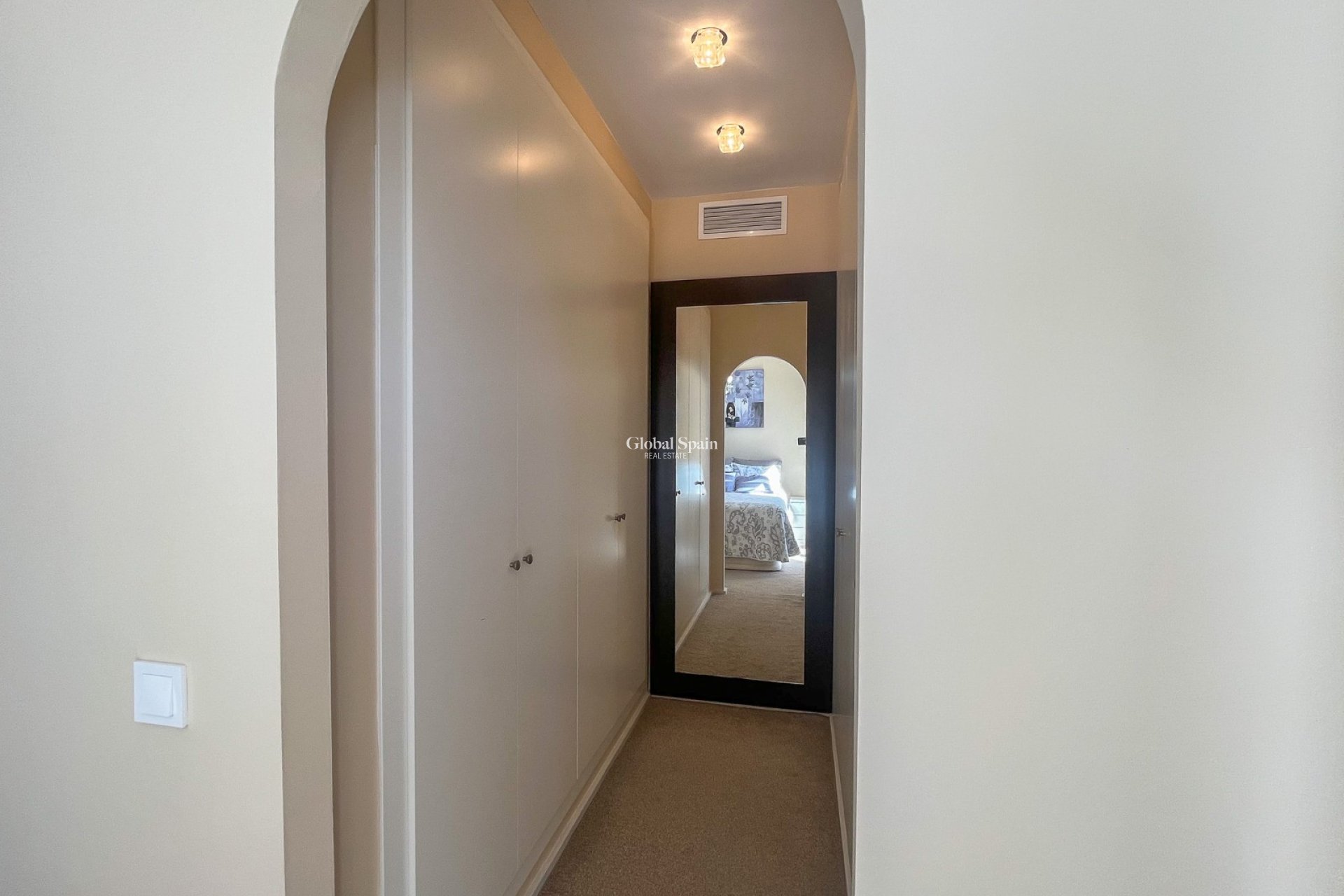 Resale - VILLA -
FINESTRAT