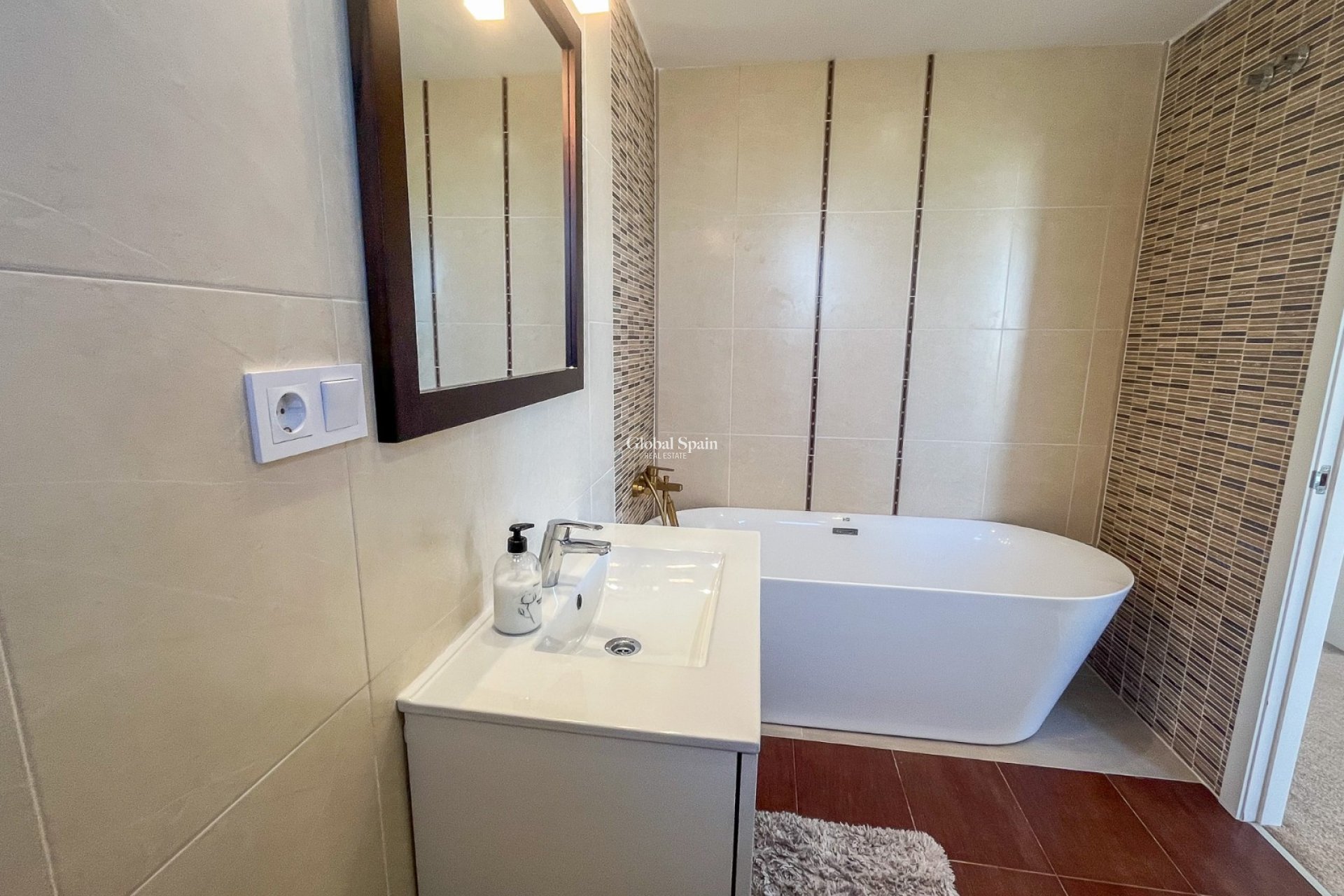 Resale - VILLA -
FINESTRAT