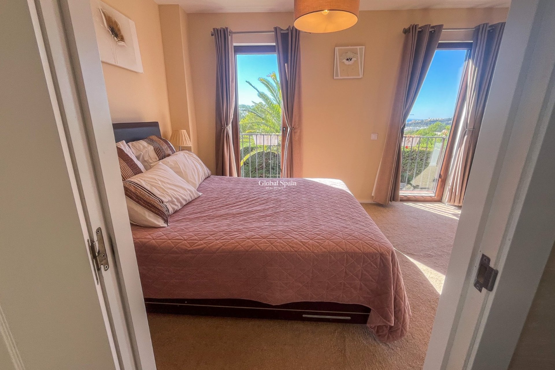 Resale - VILLA -
FINESTRAT