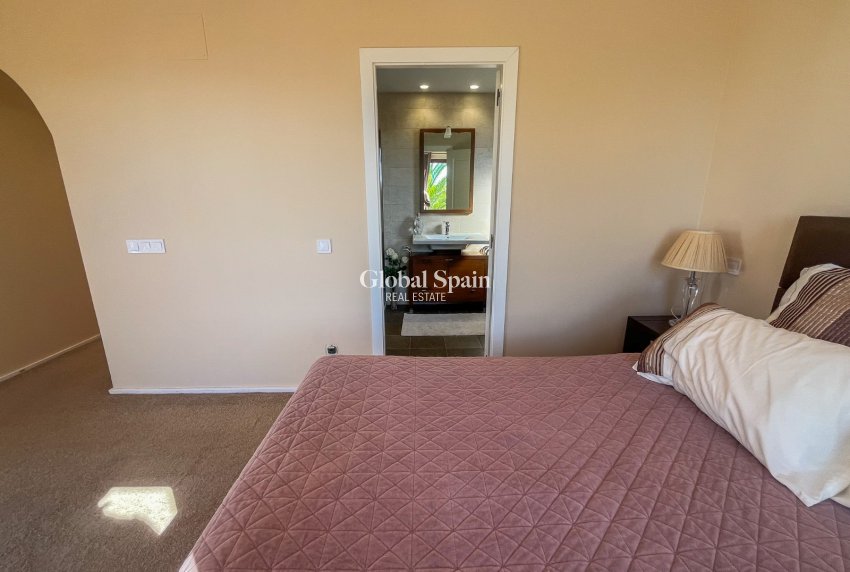 Resale - VILLA -
FINESTRAT