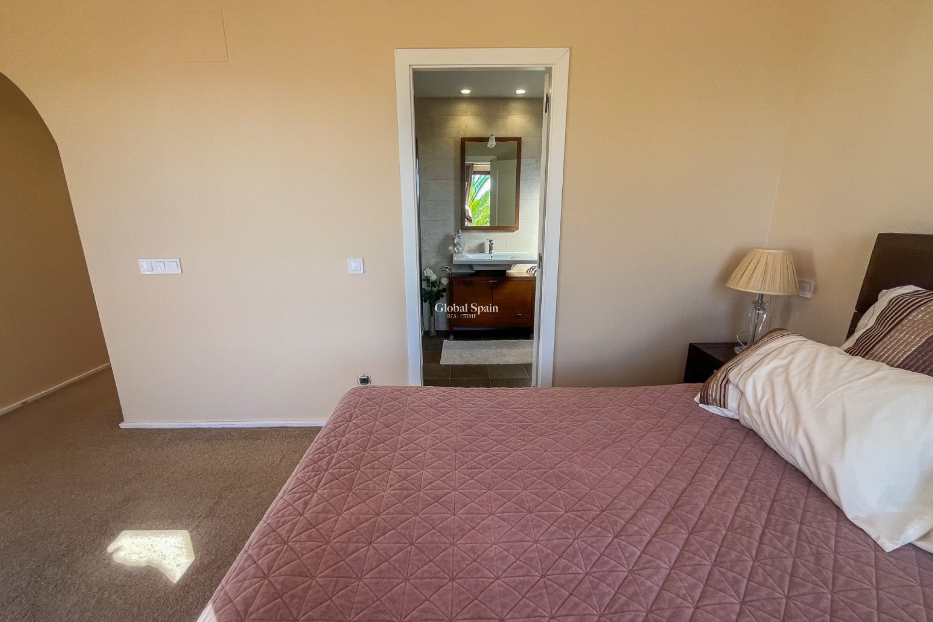 Resale - VILLA -
FINESTRAT