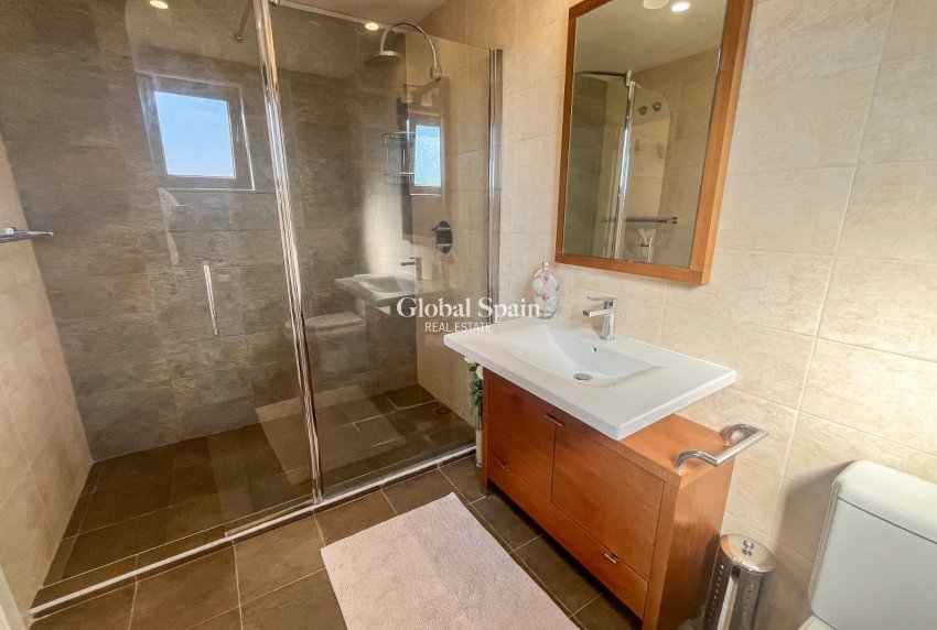 Resale - VILLA -
FINESTRAT