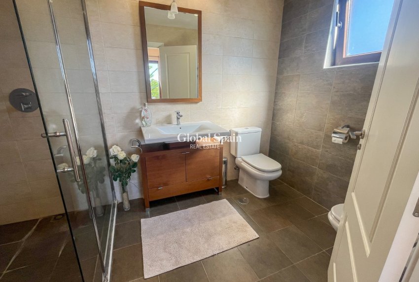 Resale - VILLA -
FINESTRAT