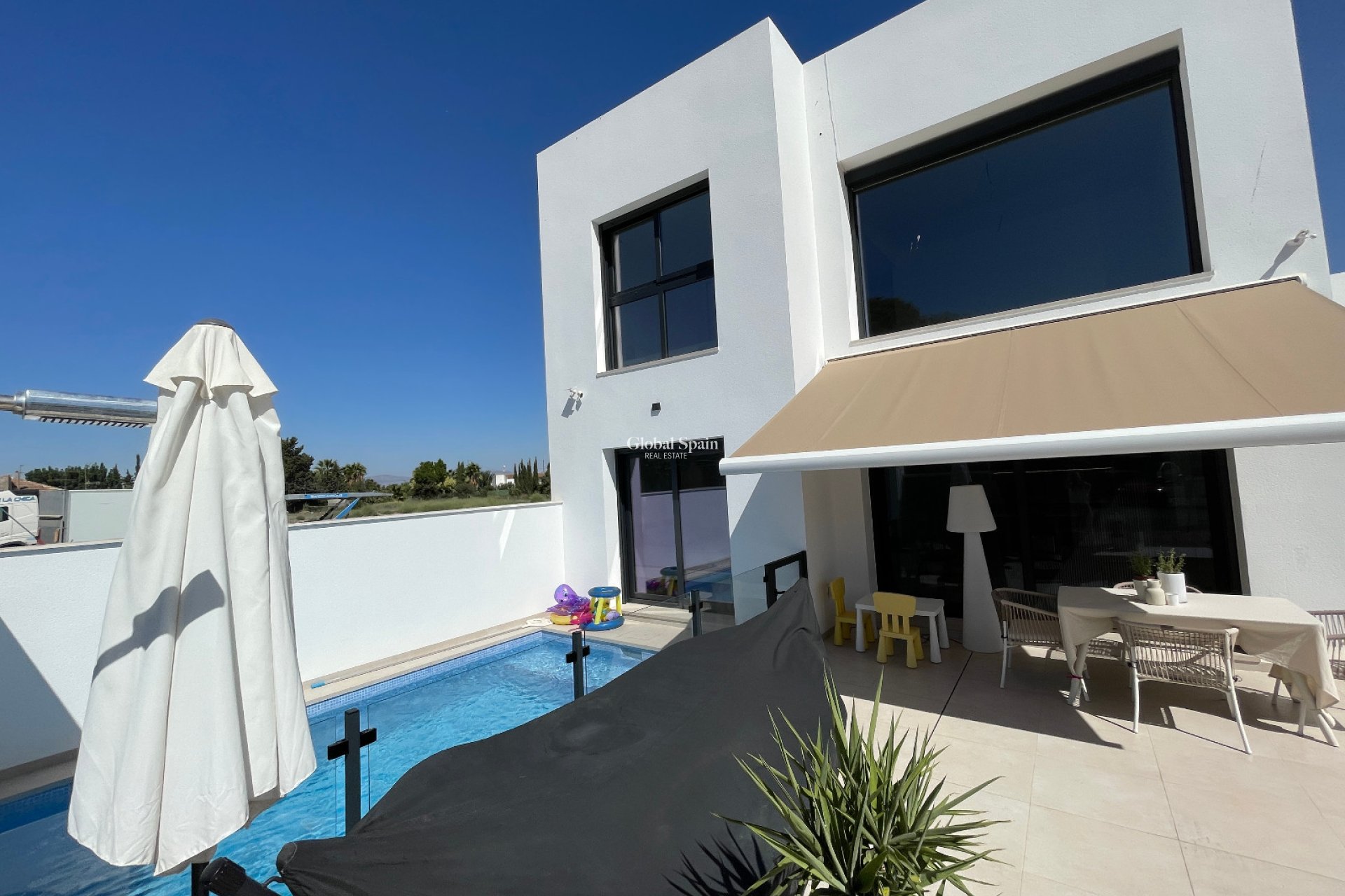 Resale - VILLA -
FORMENTERA DEL SEGURA - Costa Blanca