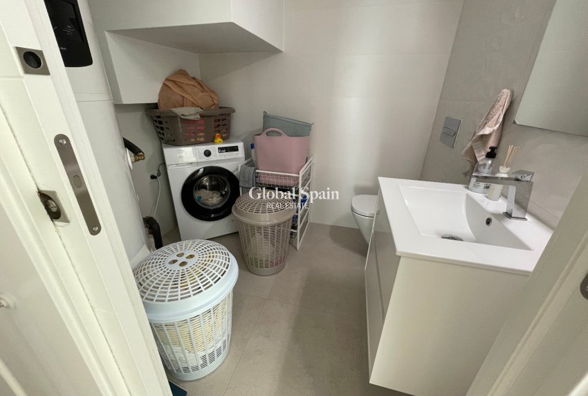 Resale - VILLA -
FORMENTERA DEL SEGURA - Costa Blanca