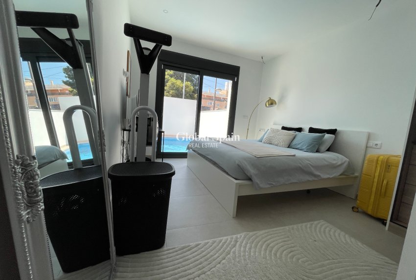 Resale - VILLA -
FORMENTERA DEL SEGURA - Costa Blanca