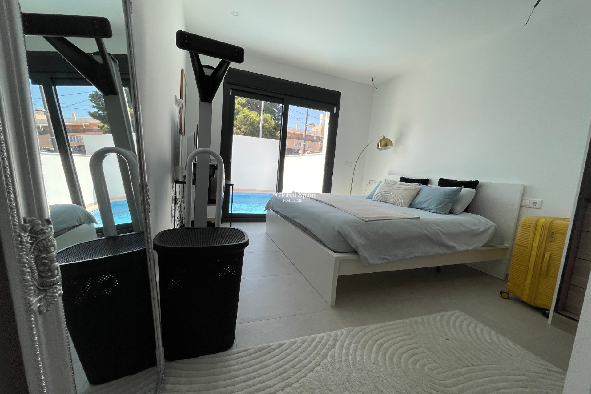 Resale - VILLA -
FORMENTERA DEL SEGURA - Costa Blanca