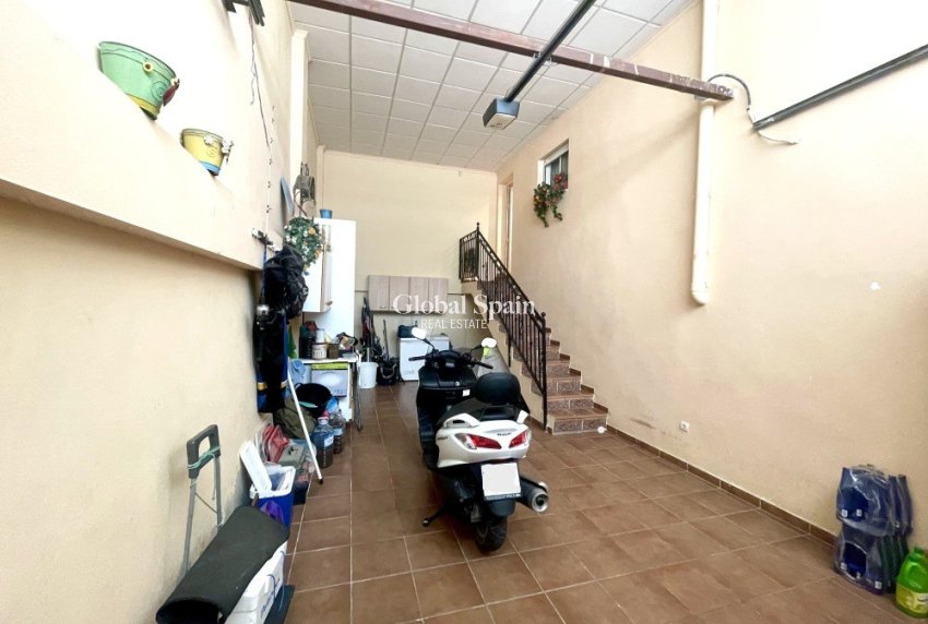 Resale - VILLA -
FORMENTERA DEL SEGURA - Costa Blanca