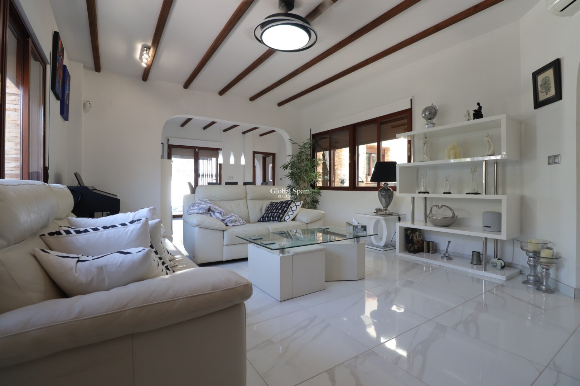 Resale - VILLA -
Formentera del Segura - Fincas de La Vega
