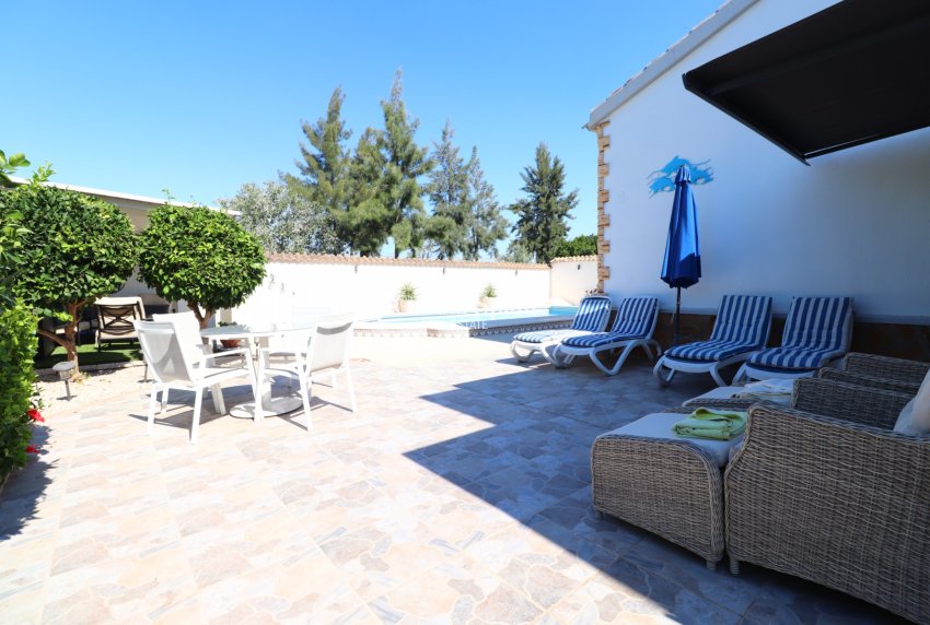 Resale - VILLA -
Formentera del Segura - Fincas de La Vega