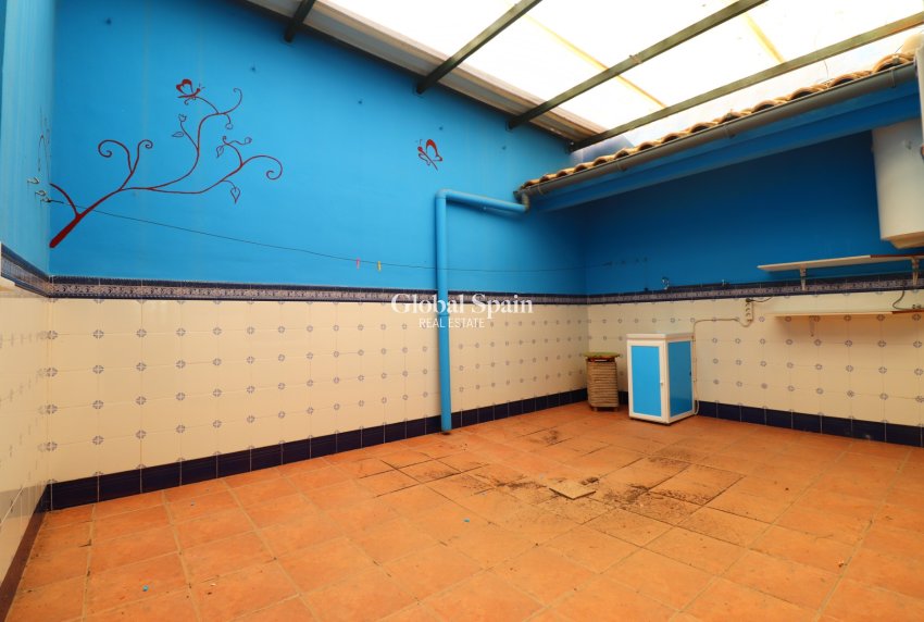 Resale - VILLA -
FORMENTERA DEL SEGURA - Formentera - Village