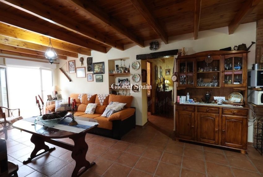 Resale - VILLA -
FORTUNA - Inland