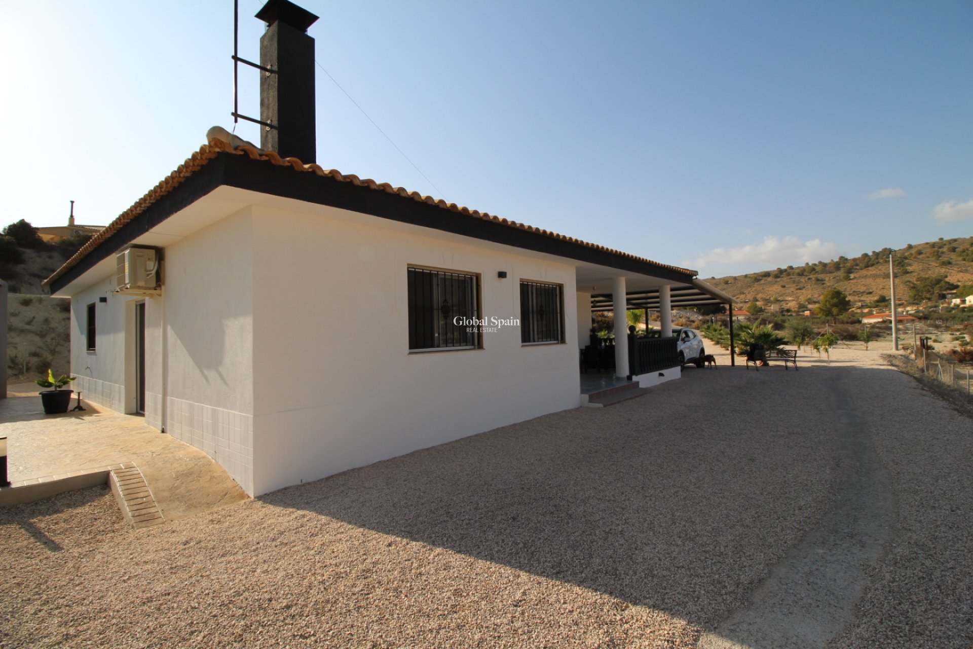 Resale - VILLA -
FORTUNA - Inland
