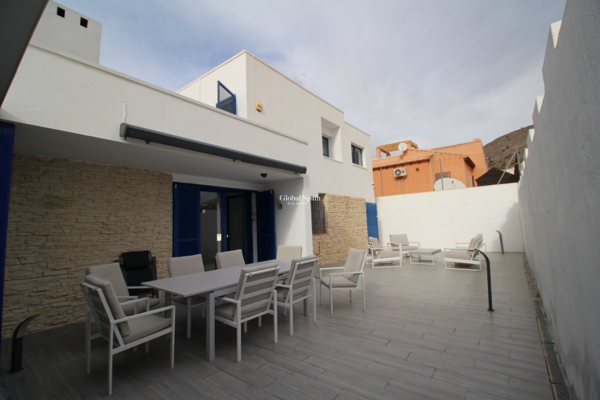 Resale - VILLA -
FORTUNA - Inland