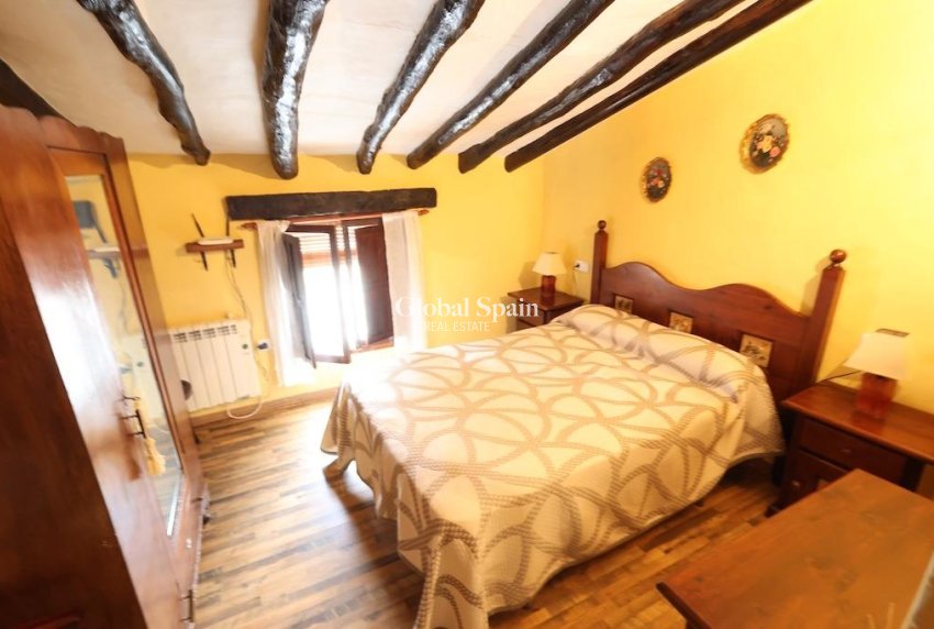 Resale - VILLA -
FORTUNA - Inland