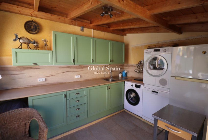 Resale - VILLA -
FORTUNA - Inland