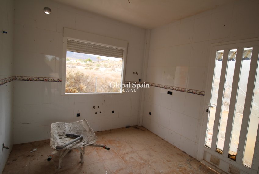 Resale - VILLA -
FORTUNA - Inland