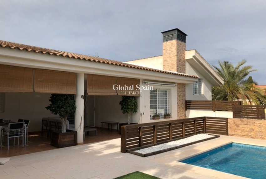 Resale - VILLA -
FORTUNA - Inland