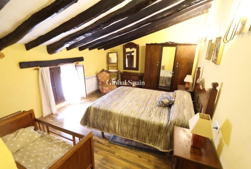 Resale - VILLA -
FORTUNA - Inland
