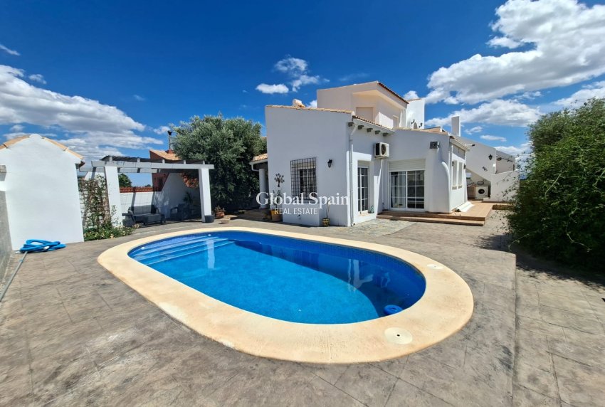 Resale - VILLA -
FORTUNA - Inland
