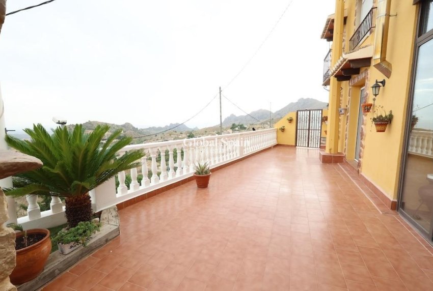 Resale - Villa -
Fortuna - La garapacha