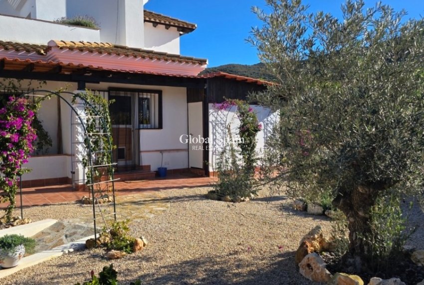 Resale - VILLA -
FUENTE ÁLAMO DE MURCIA - Inland