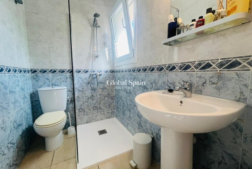 Resale - VILLA -
GEA Y TRUYOLS - Inland