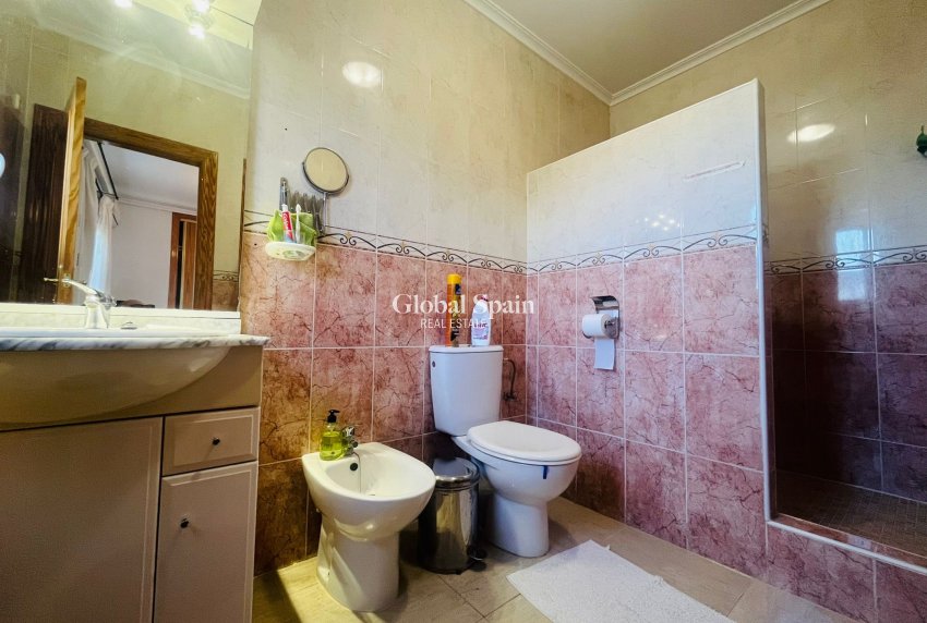 Resale - VILLA -
GEA Y TRUYOLS - Inland