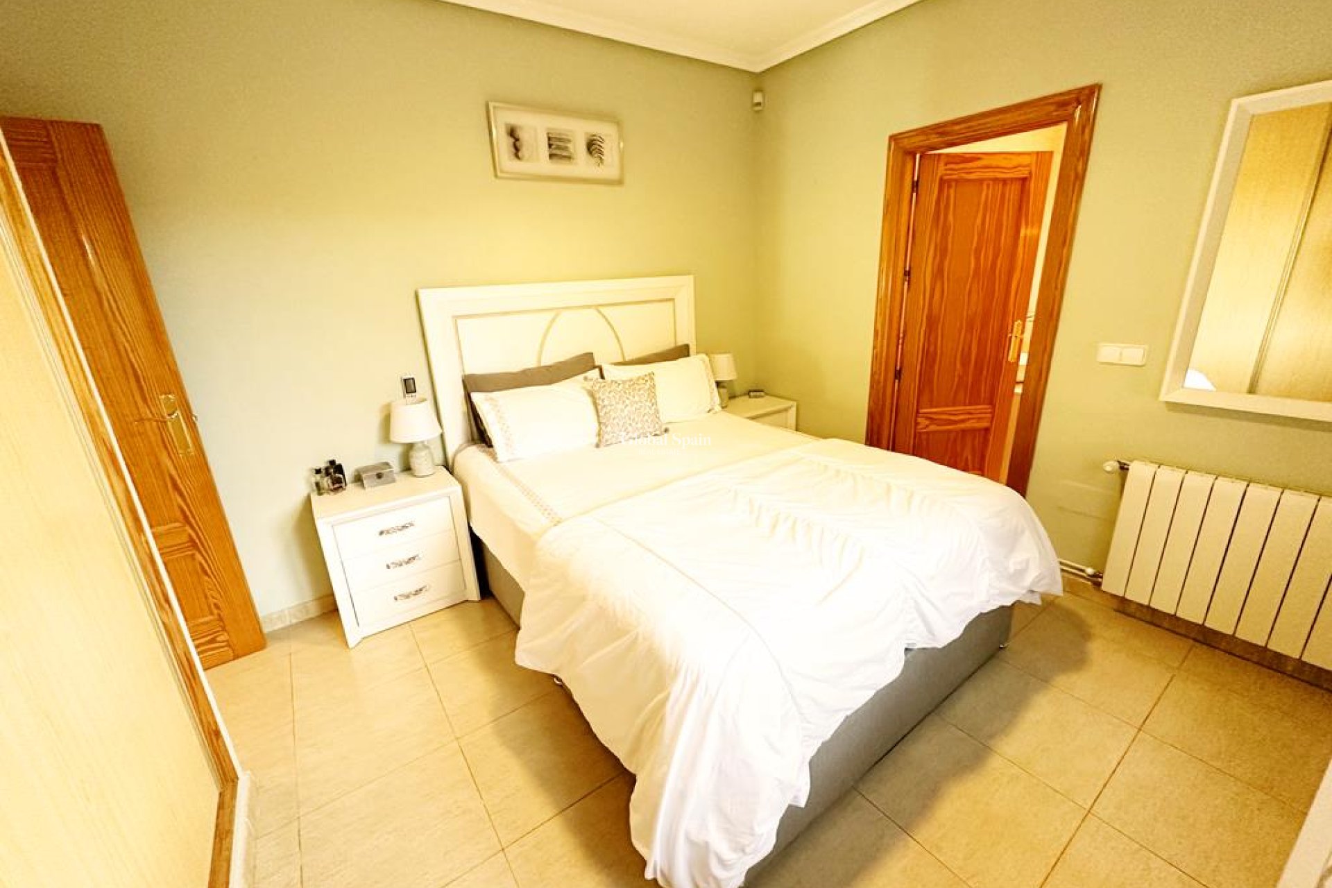 Resale - VILLA -
GEA Y TRUYOLS - Inland