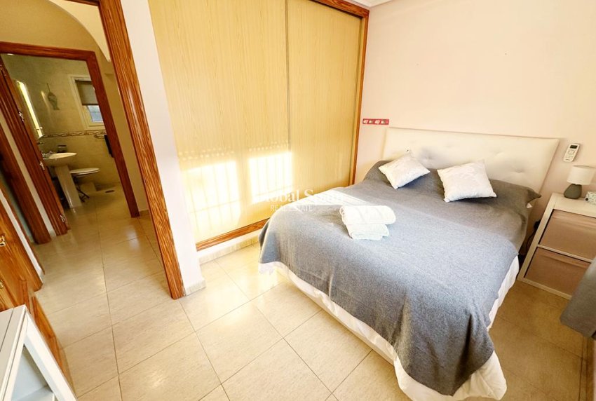 Resale - VILLA -
GEA Y TRUYOLS - Inland