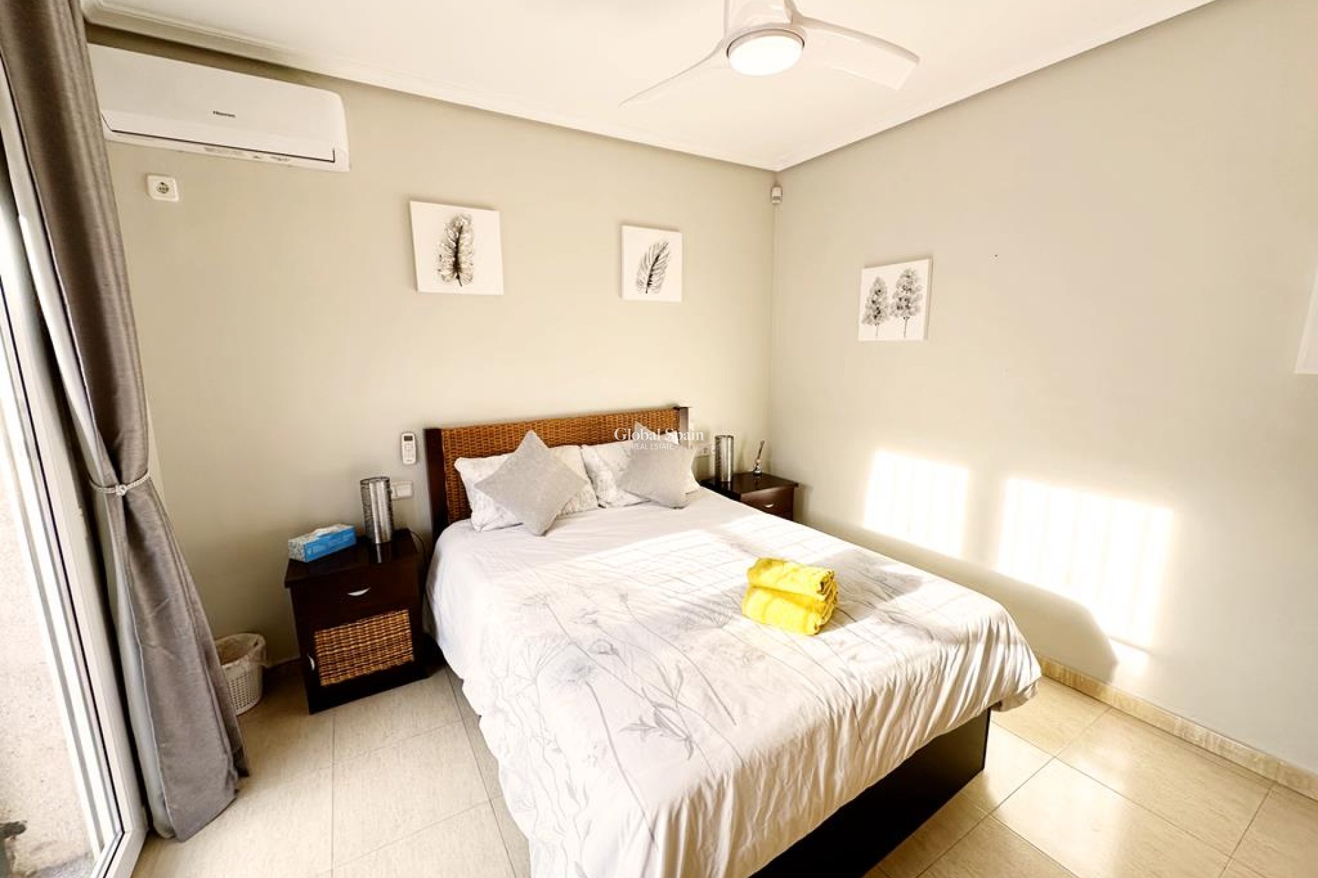 Resale - VILLA -
GEA Y TRUYOLS - Inland