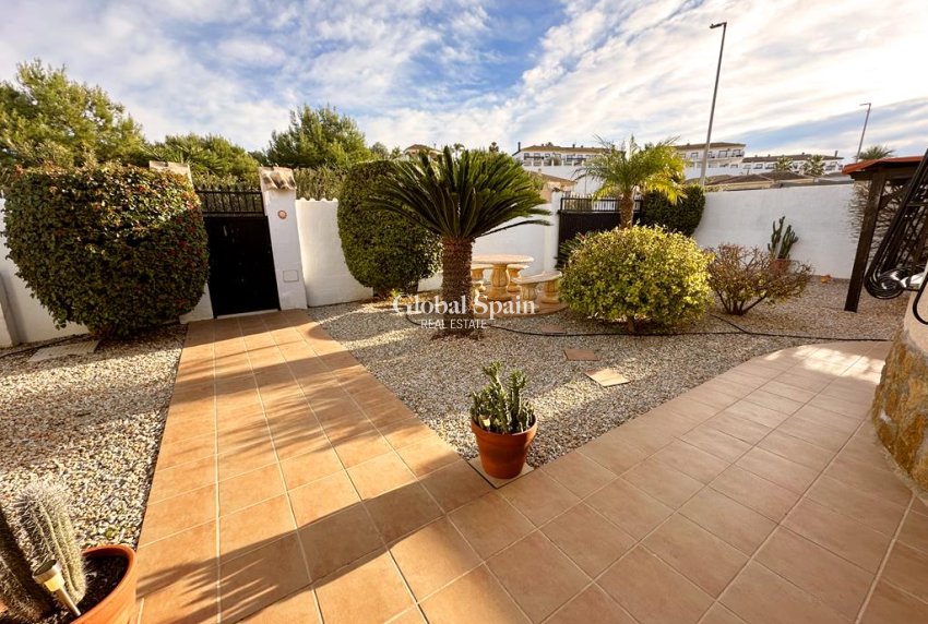 Resale - VILLA -
GEA Y TRUYOLS - Inland