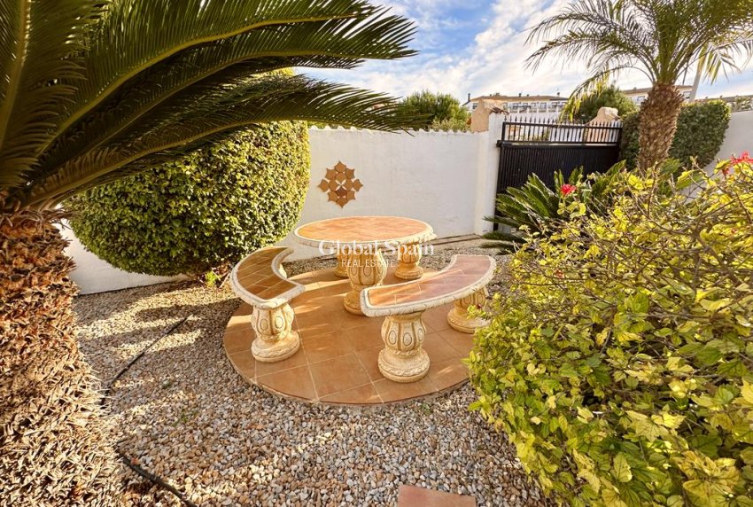 Resale - VILLA -
GEA Y TRUYOLS - Inland