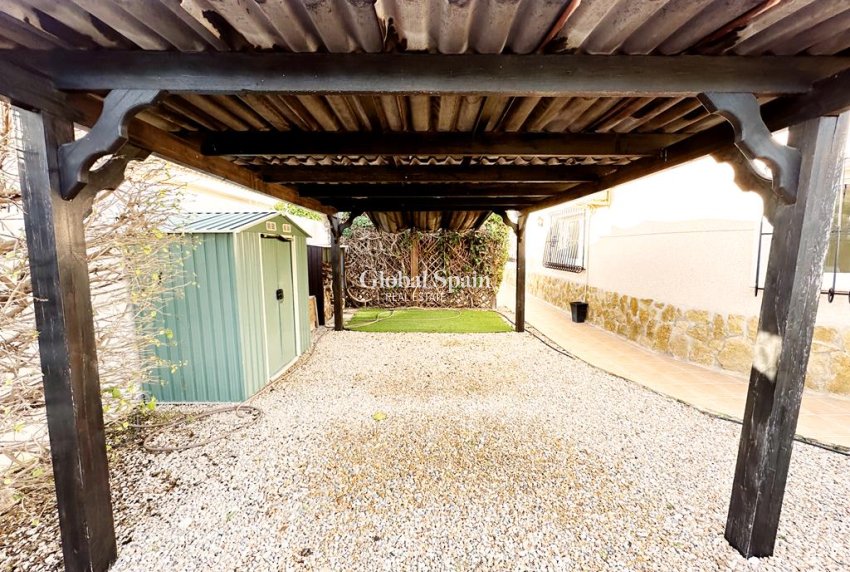 Resale - VILLA -
GEA Y TRUYOLS - Inland