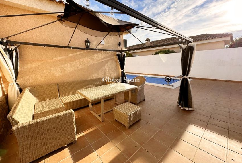 Resale - VILLA -
GEA Y TRUYOLS - Inland